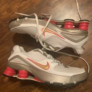 Women’s Nike Shox